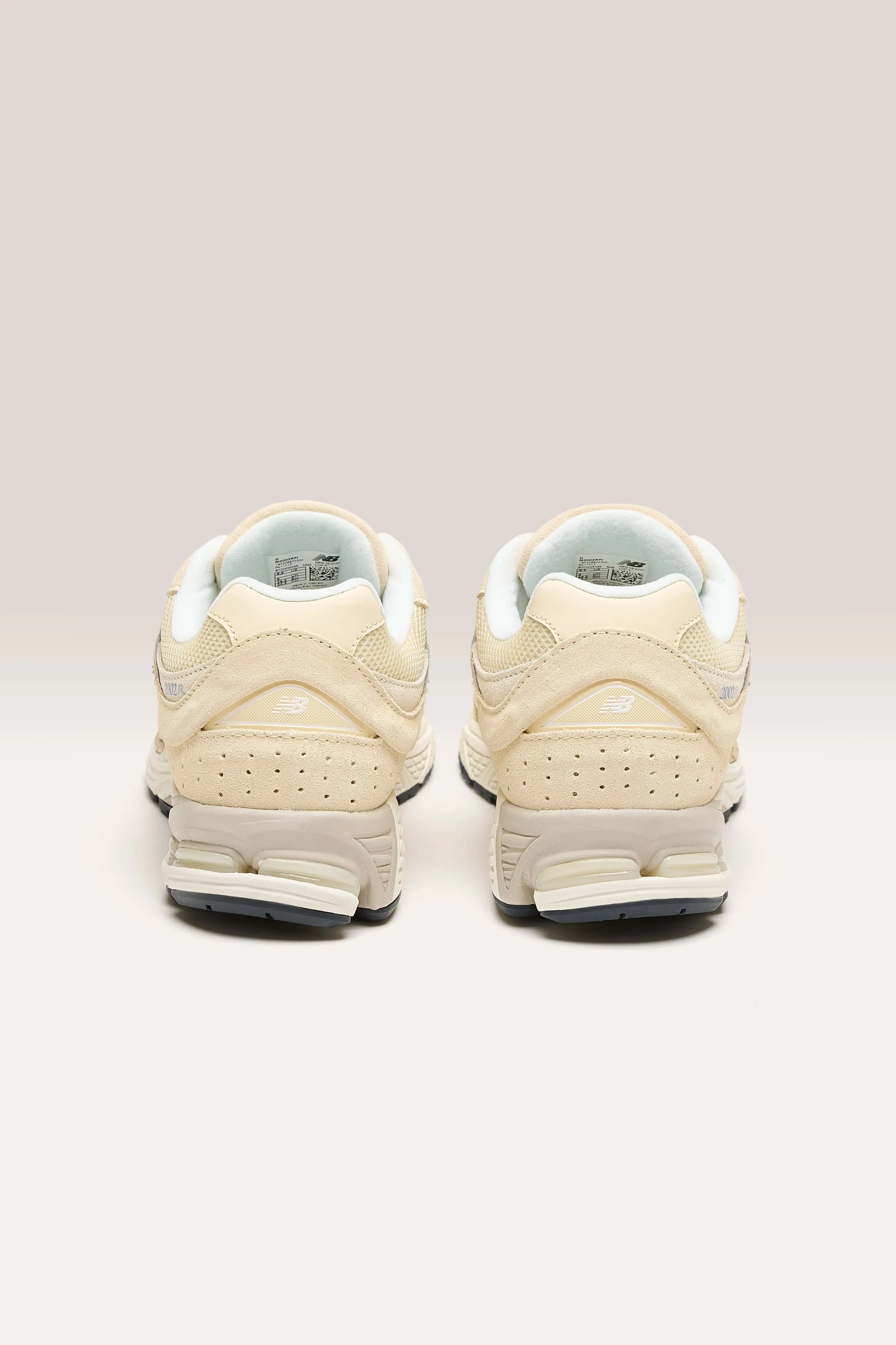 2002R For Women (242 / W / BEIGE)