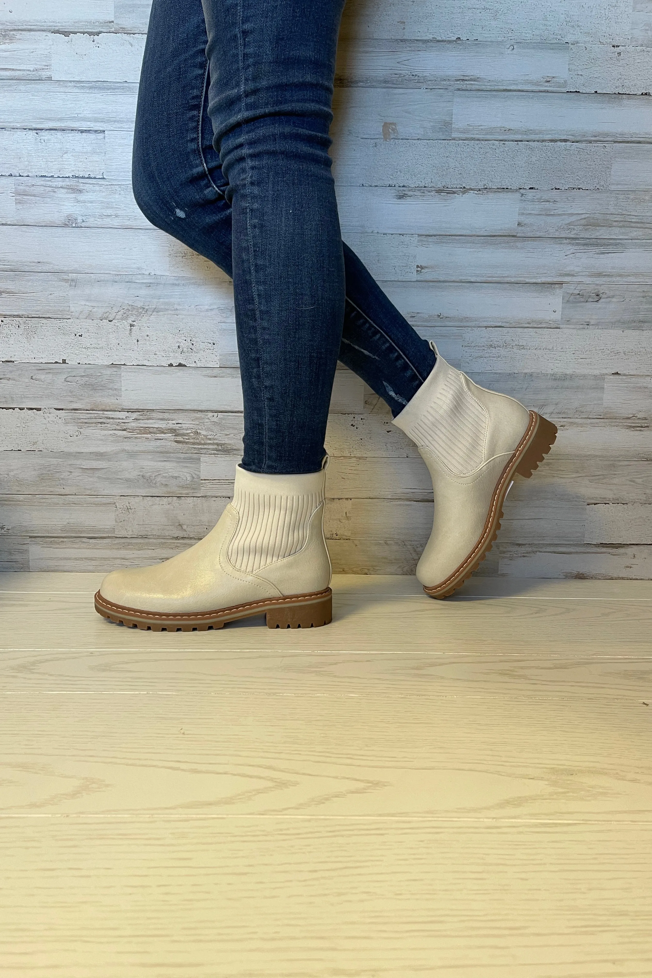 Cabin Fever Boots- Cream